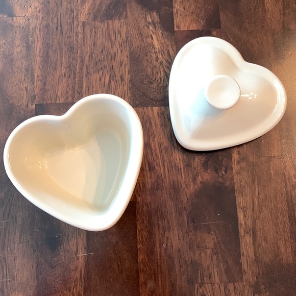 le gourmet chef Other - Le Gourmet Chef Heart Shaped Sugar Bowl